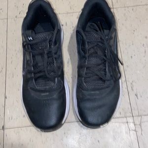 Black and grey under armour sneakers for men shoe side 9